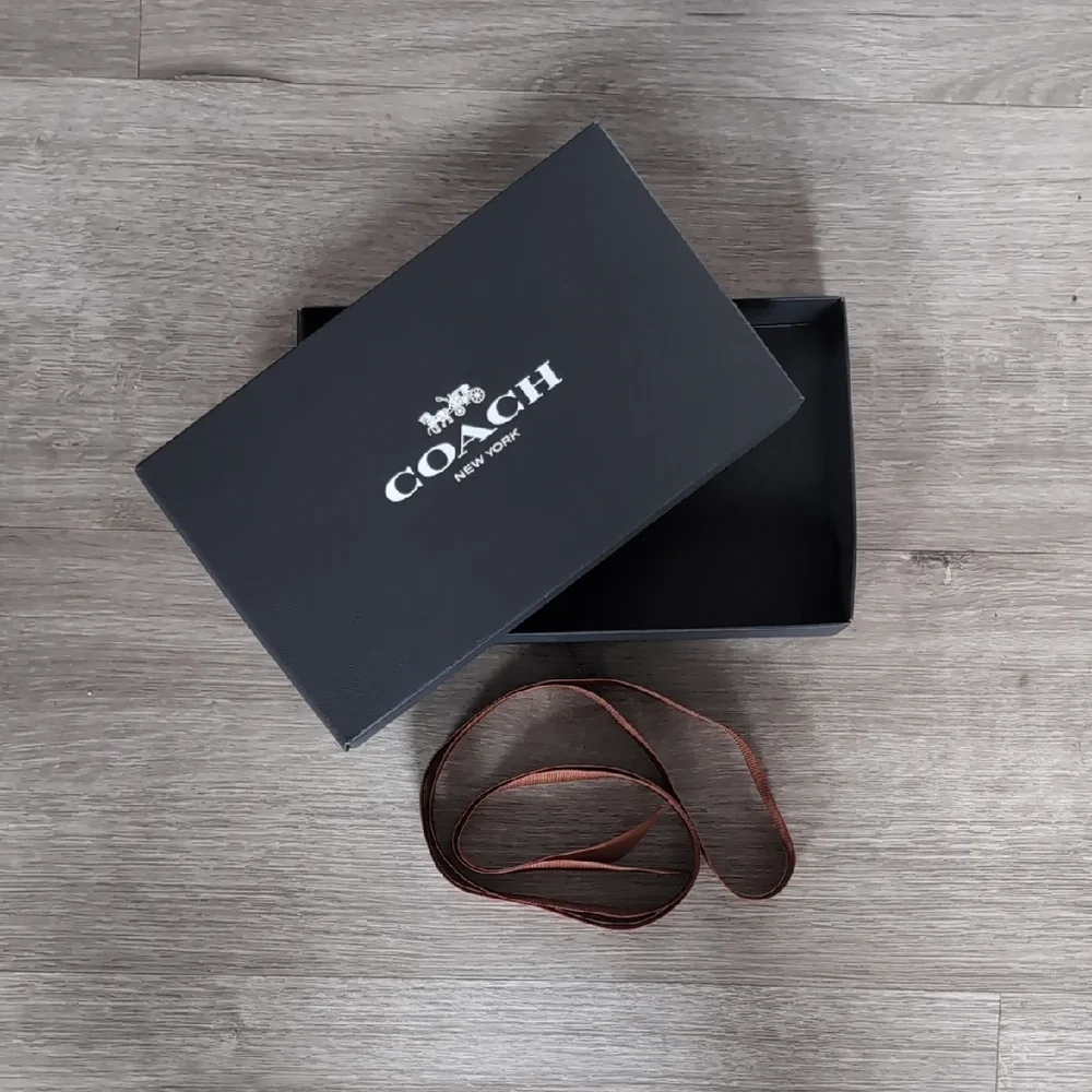 Coach Black Box with Brown Ribbon - Picture 1 of 8